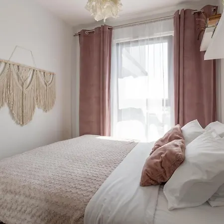 Dream House Aparment Free Parnikg Διαμέρισμα Βρότσλαβ